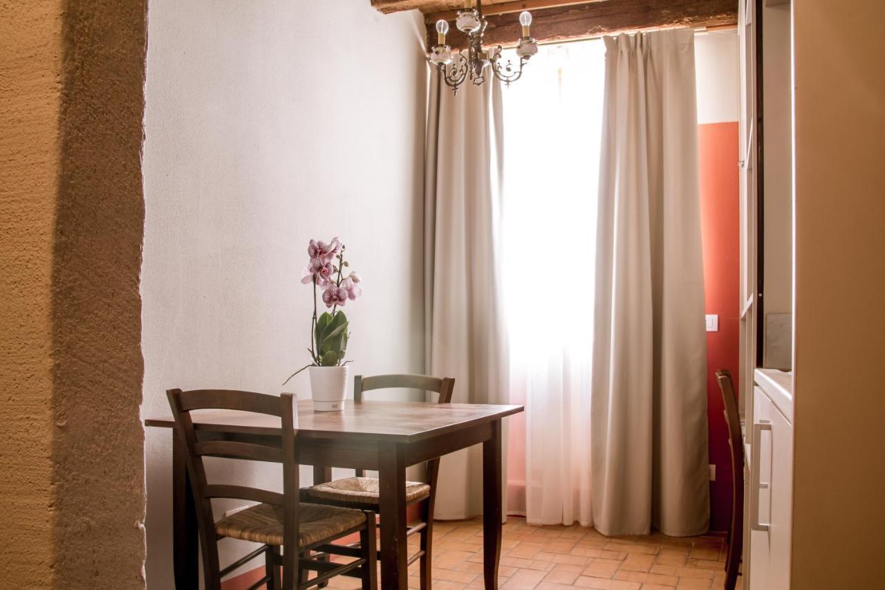Osteria Luxury Apartments Peschiera del Garda Eksteriør billede