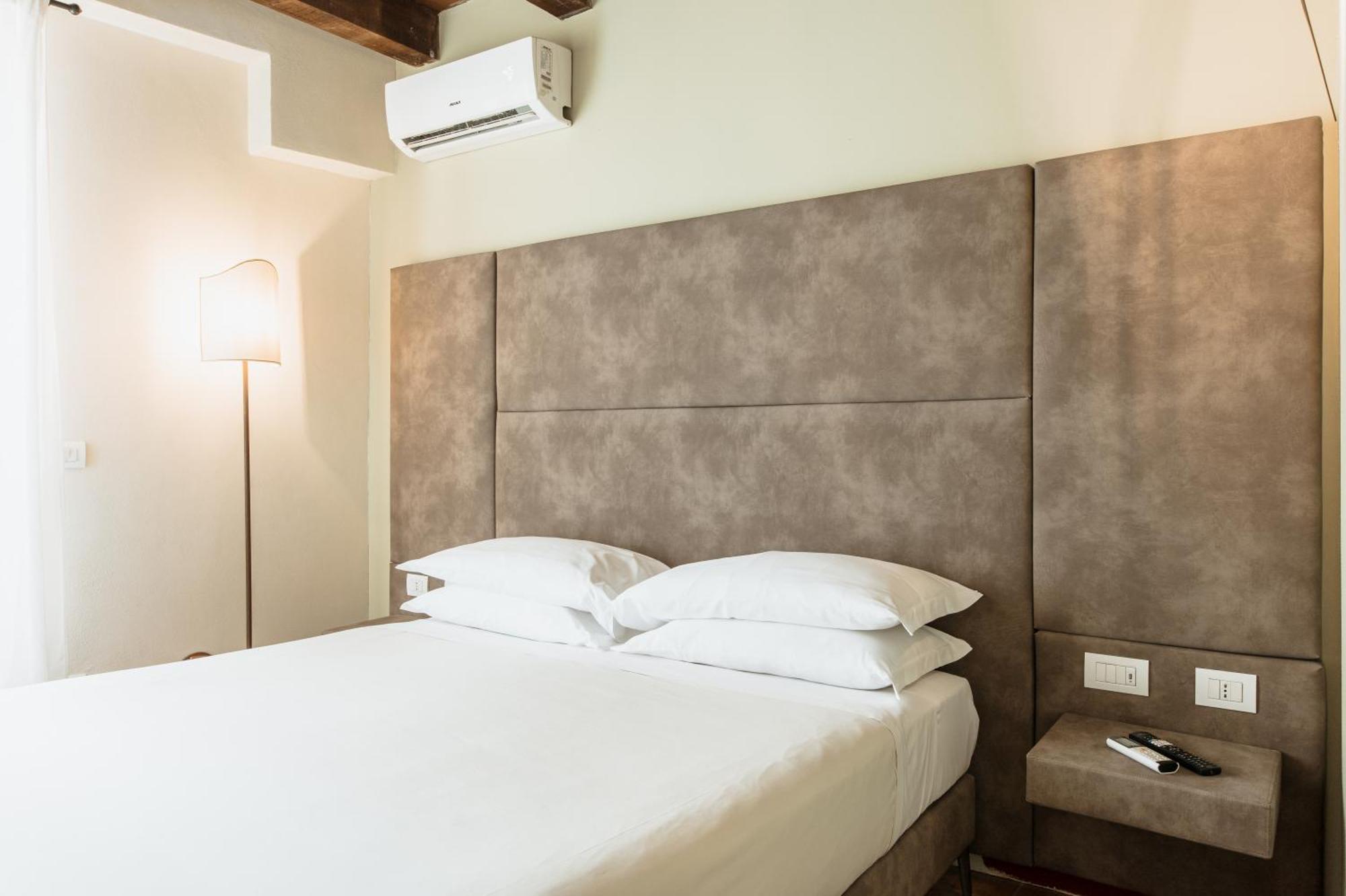 Osteria Luxury Apartments Peschiera del Garda Eksteriør billede