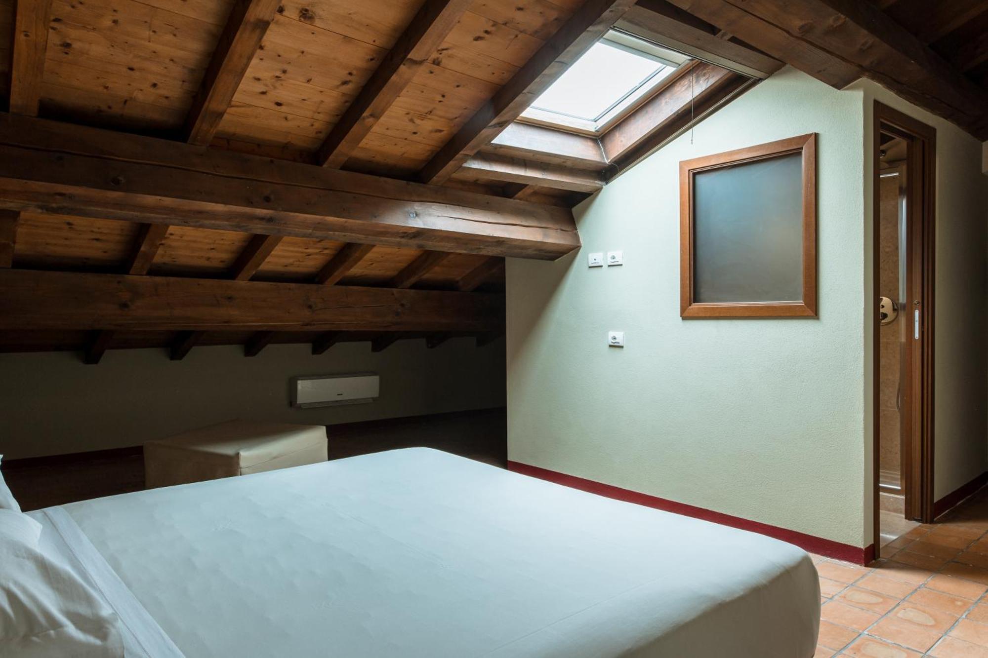 Osteria Luxury Apartments Peschiera del Garda Eksteriør billede